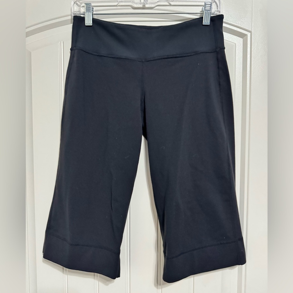 Lululemon Clam Digger II in Black